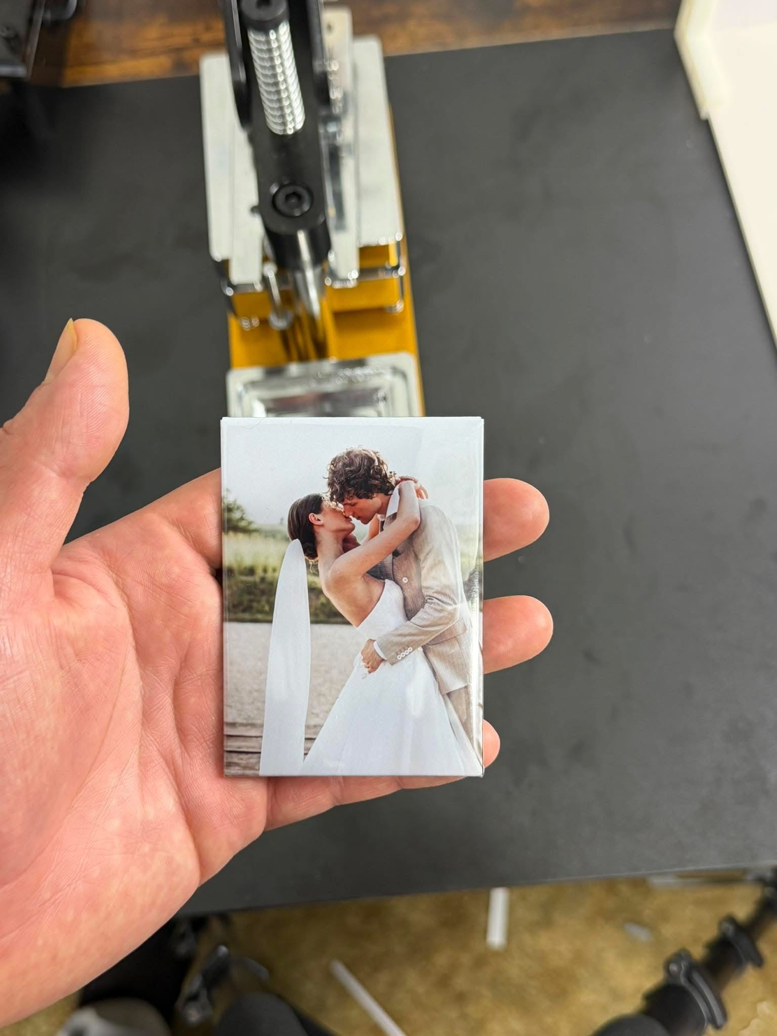 2.5” × 3.5” Custom Photo Magnet Machine Kit – 1,900+ Supplies Included